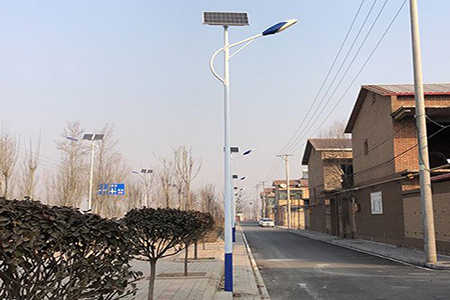 河南新农村太阳能路灯多少钱?
